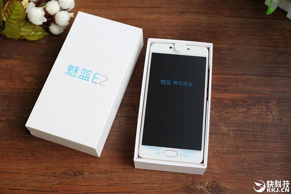 Meizu E2 có hơn 3 triệu lượt đăng kí mua chỉ sau 48h Meizu E2 có hơn 3 triệu lượt đăng kí mua chỉ sau 48h