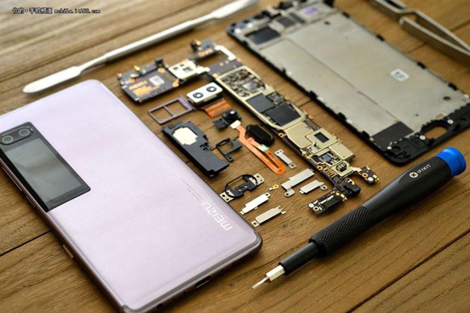 Mổ xẻ Meizu Pro 7 Plus
