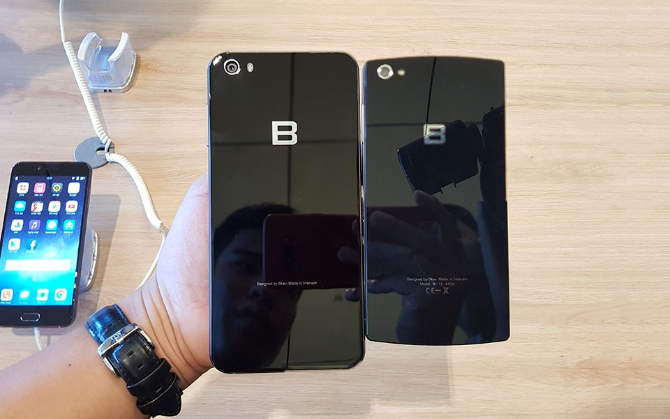 So dáng BPhone 2017 vs BPhone 2015 So dáng BPhone 2017 vs BPhone 2015