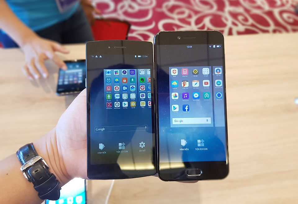 So sánh BPhone 2017 vs BPhone 2015 So sánh BPhone 2017 vs BPhone 2015