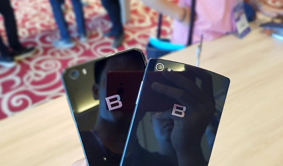 So sánh BPhone 2017 vs BPhone 2015 So sánh BPhone 2017 vs BPhone 2015