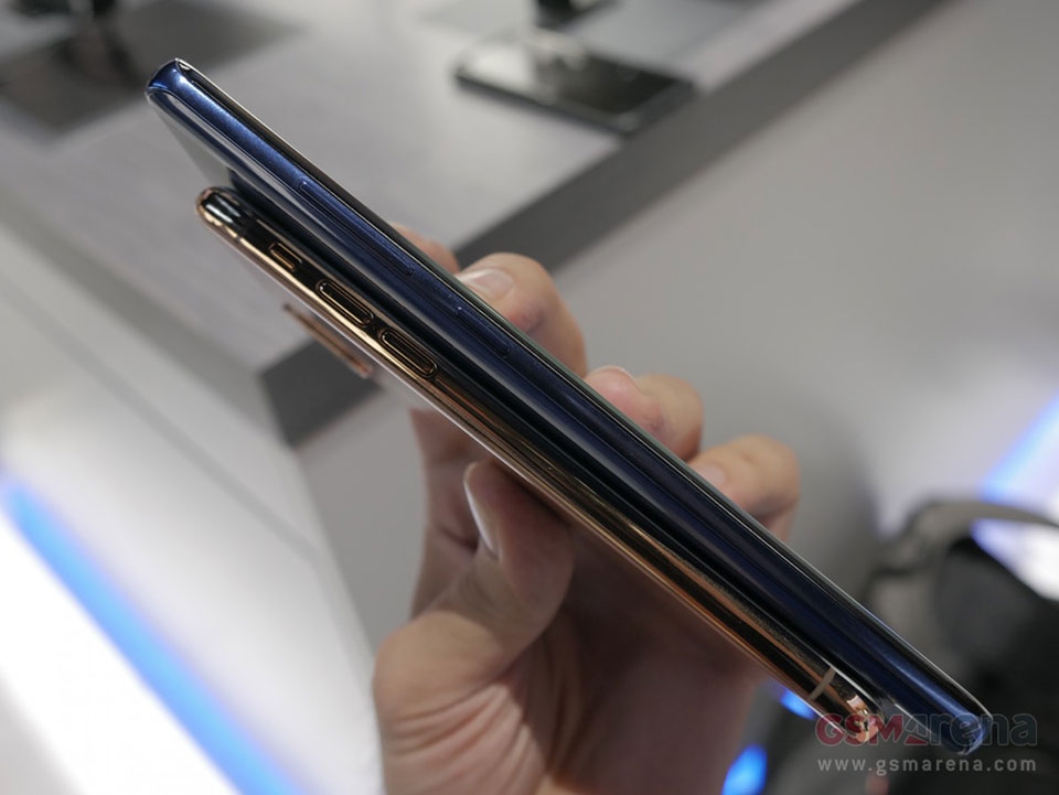 Samsung Galaxy Note 8 vs iPhone 8