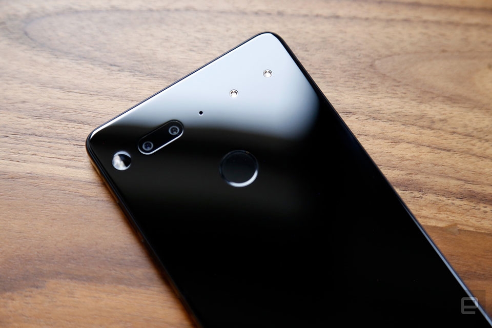 Đánh giá Essential Phone Đánh giá Essential Phone