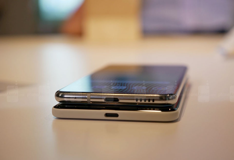 Google Pixel 2 XL vs LG V30