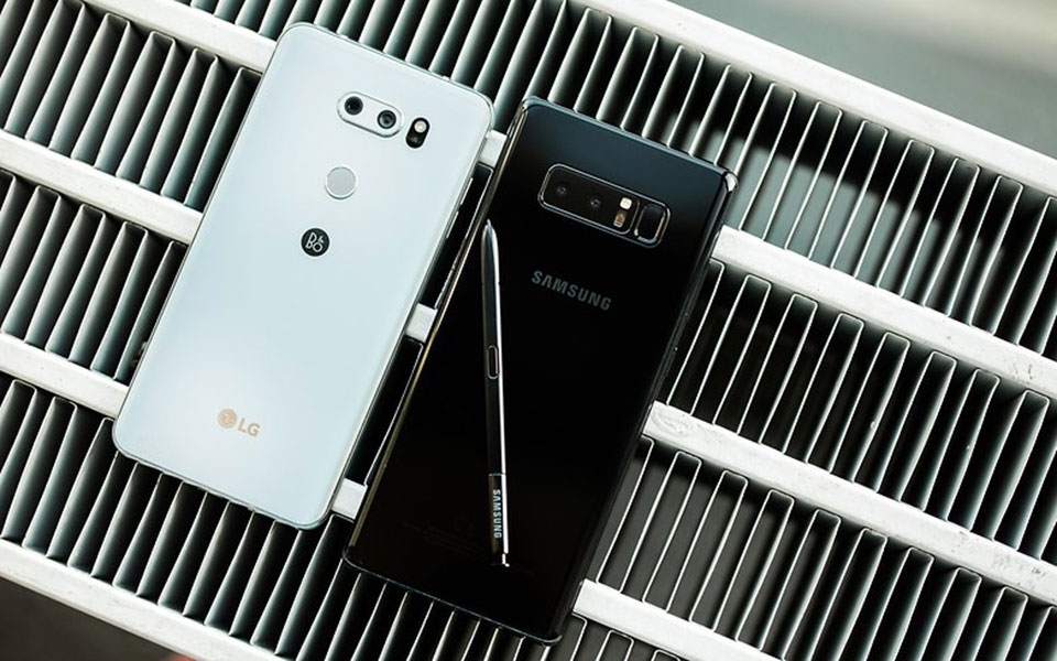 So sánh Samsung Galaxy Note 8 vs LG V30
