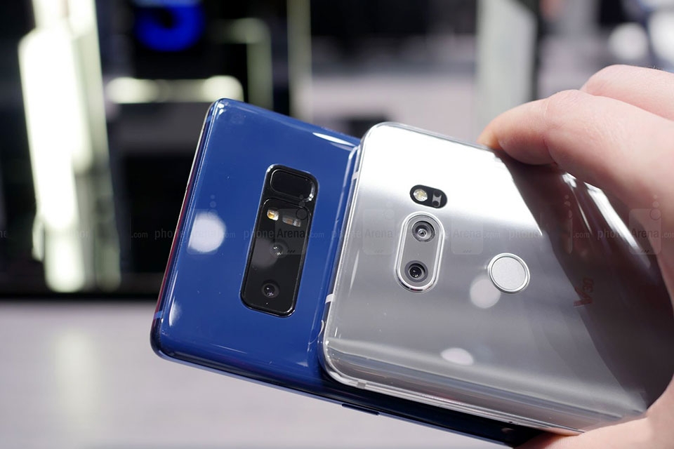 So sánh Samsung Galaxy Note 8 vs LG V30