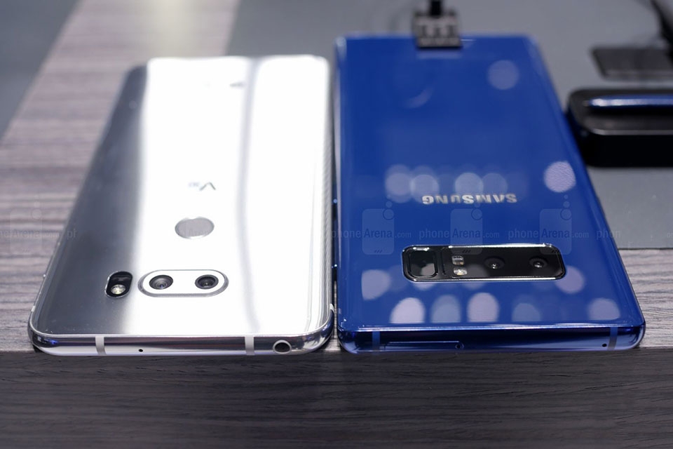 So sánh Samsung Galaxy Note 8 vs LG V30