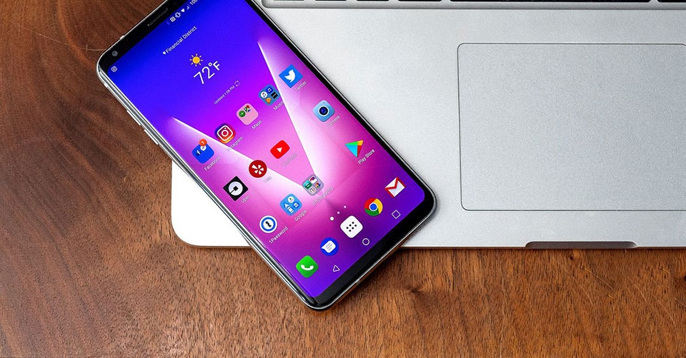 LG V30