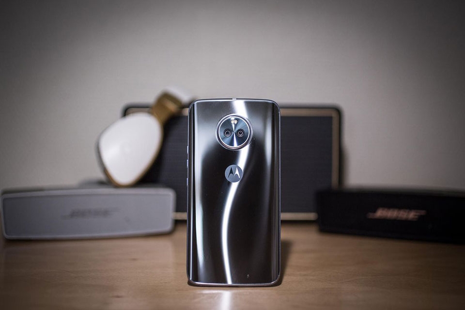 Trên tay Moto X4 Trên tay Moto X4