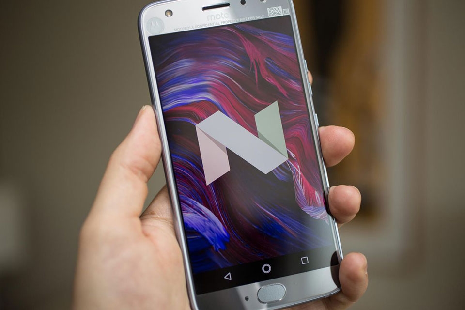 Trên tay Moto X4 Trên tay Moto X4