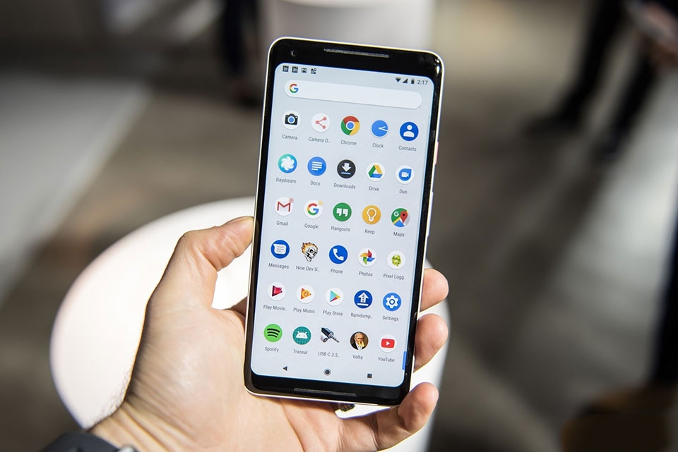 Trên tay Google Pixel 2 XL