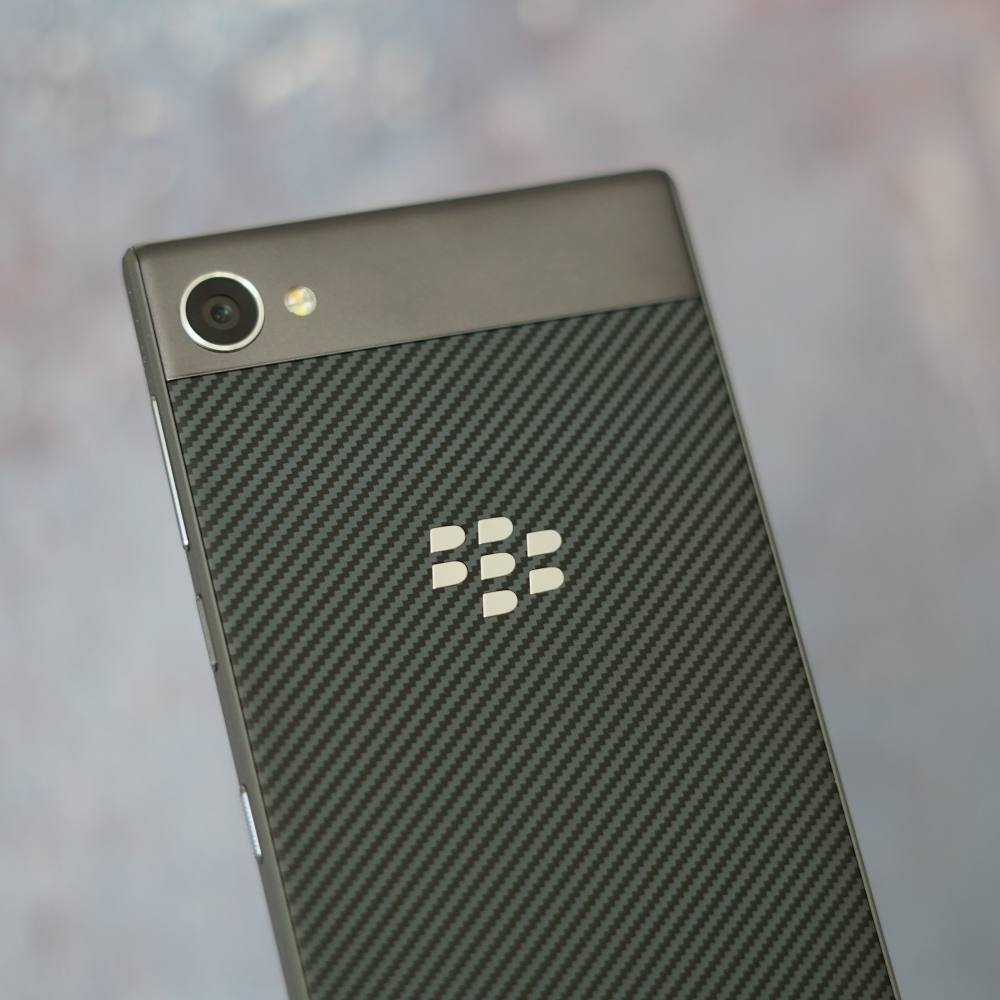 Trên tay BlackBerry Motion Trên tay BlackBerry Motion