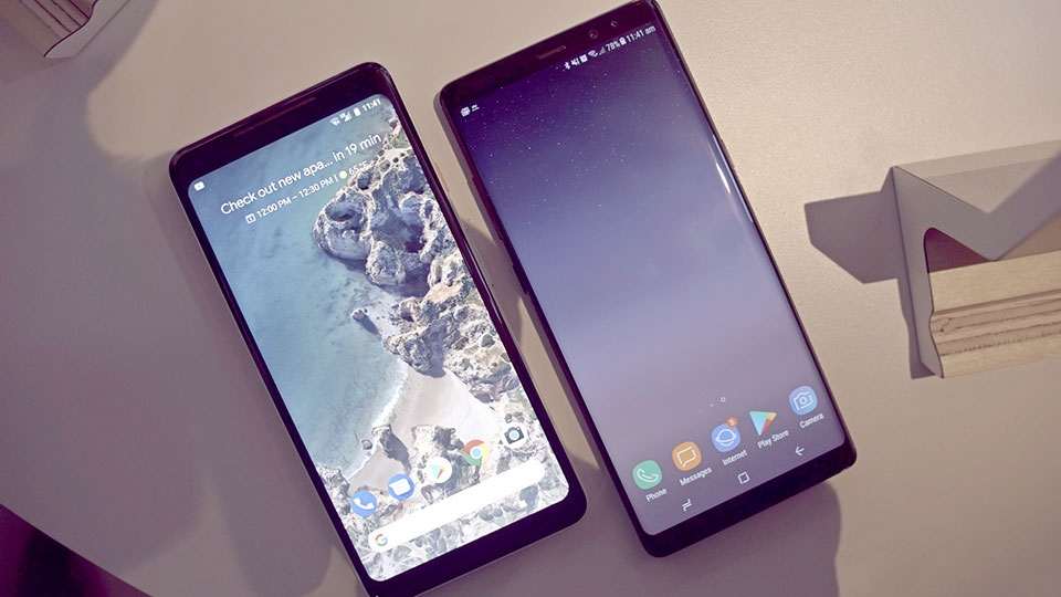 Google Pixel 2 XL vs Samsung Galaxy Note 8