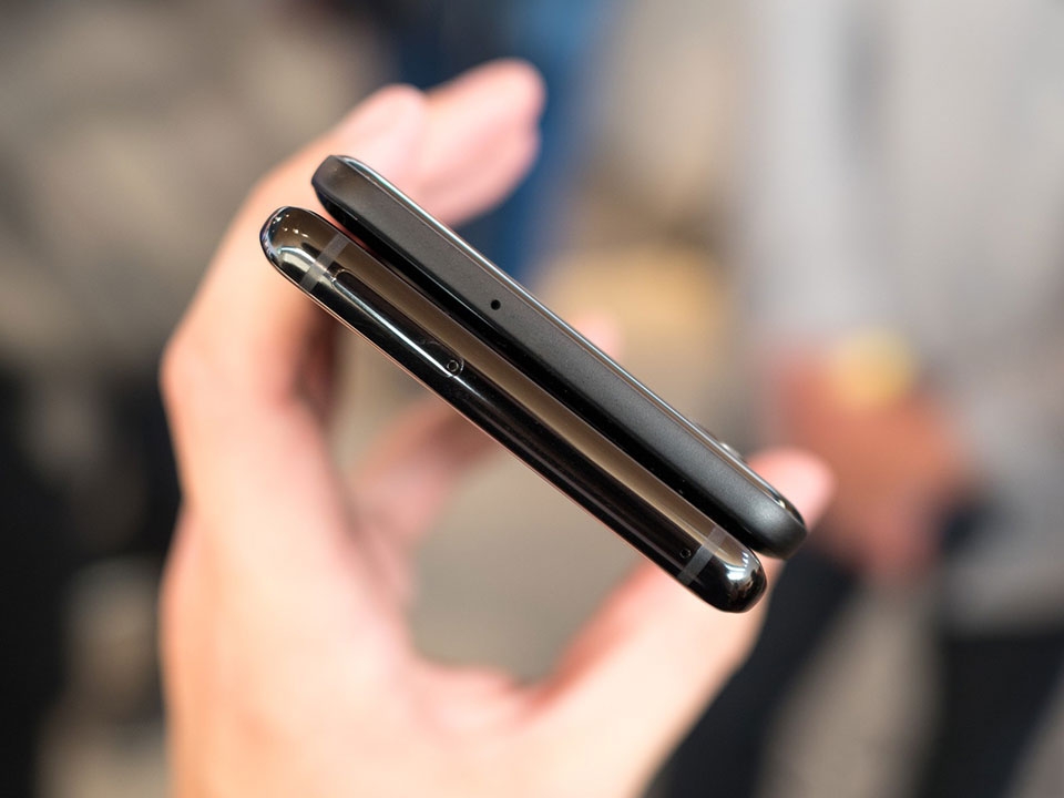 Google Pixel 2 XL vs Samsung Galaxy Note 8