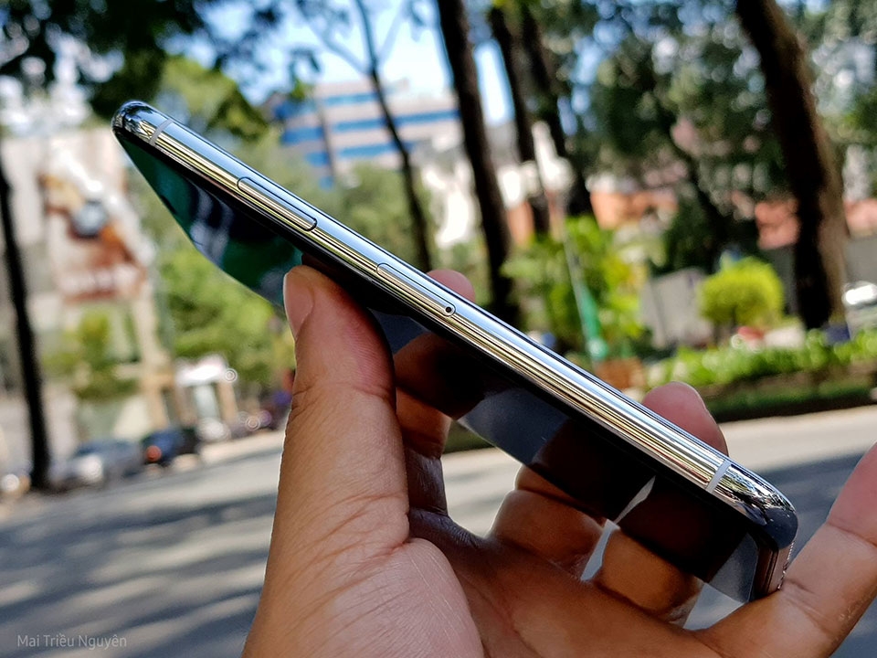 Trên tay iPhone X nhái ở Việt Nam giá chỉ 2.9 triệu