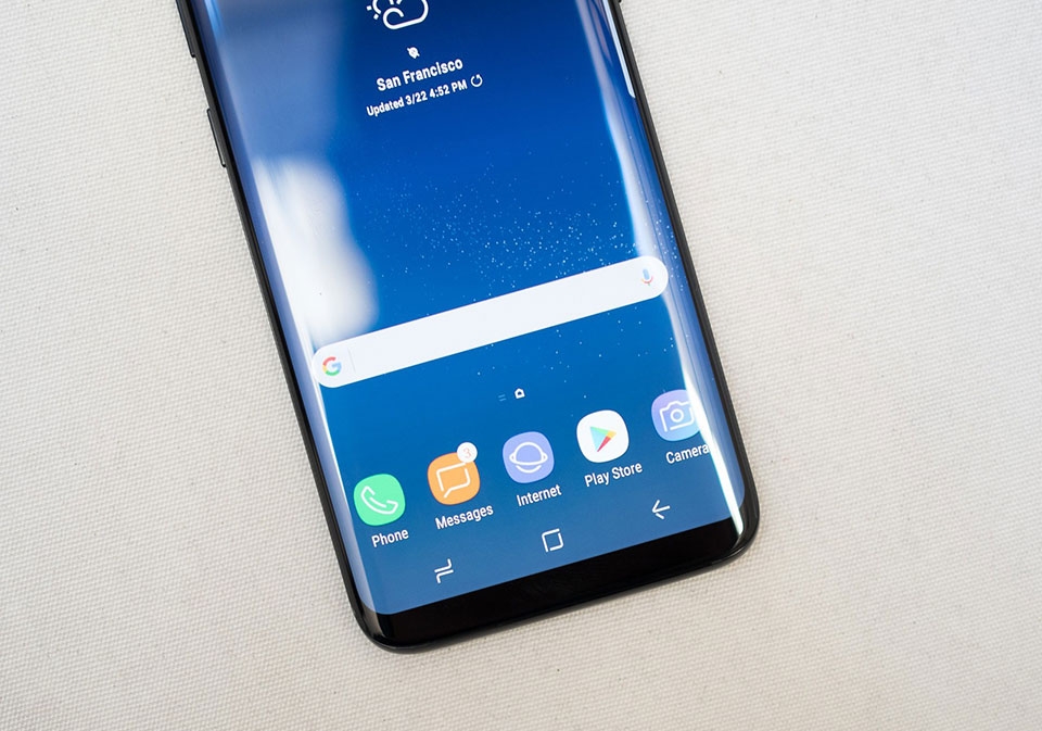 So sánh Nokia 8 vs Galaxy S8