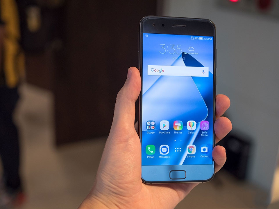 Trên tay Asus ZenFone 4 Series