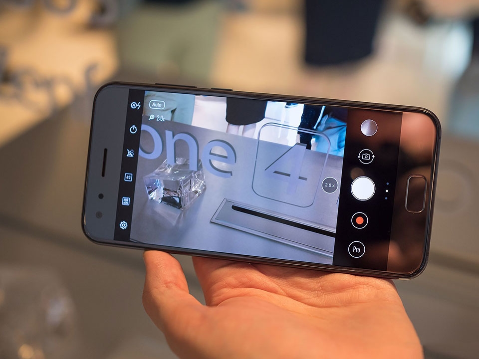 Trên tay Asus ZenFone 4 Series