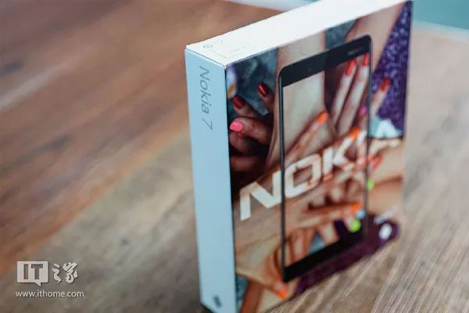 Mở hộp Nokia 7 Mở hộp Nokia 7