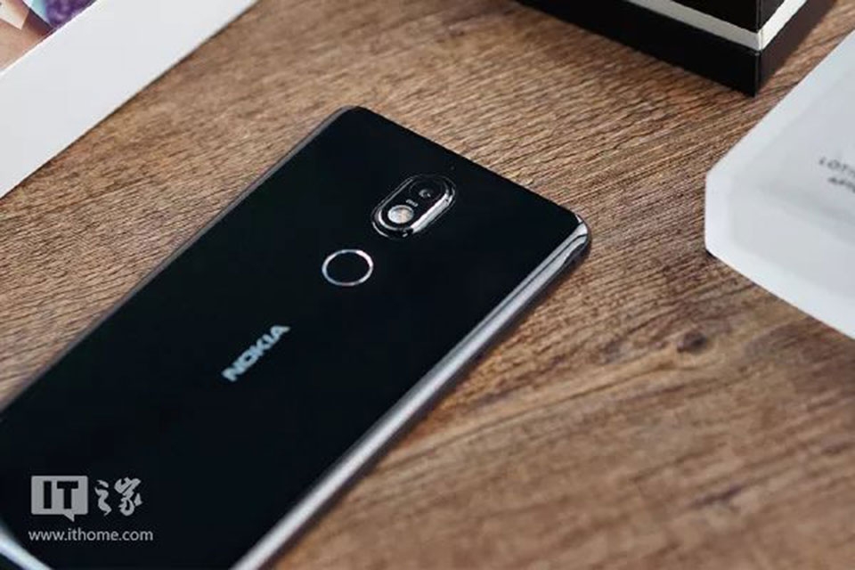 Mở hộp Nokia 7 Mở hộp Nokia 7