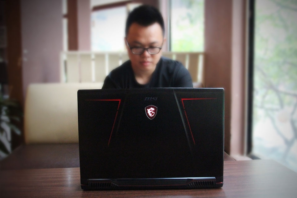Trên tay MSI GE73VR Raider