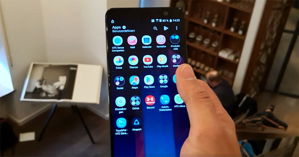 Trên tay HTC U11 Plus trước giờ ra mắt