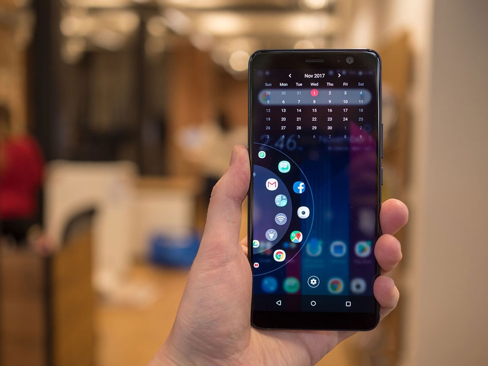 Trên tay HTC U11 Plus