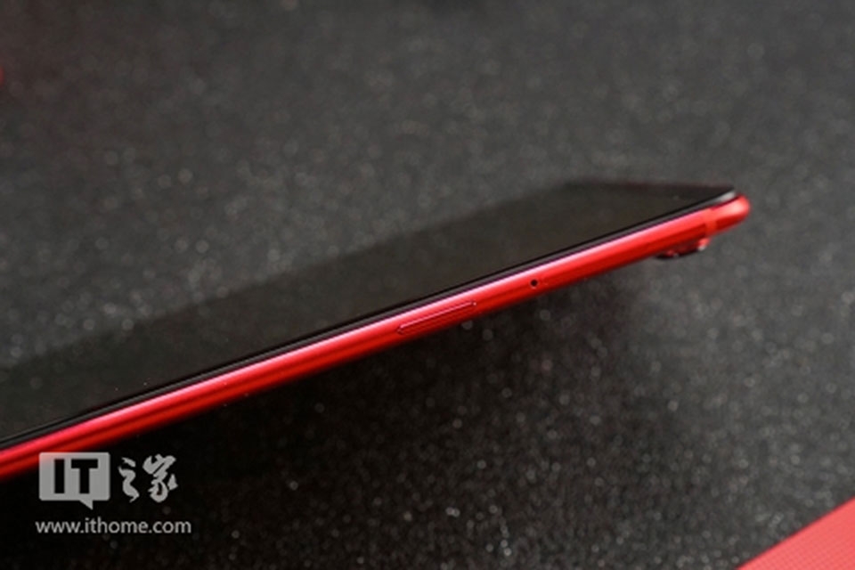 Mở hộp OPPO R11s Special Red