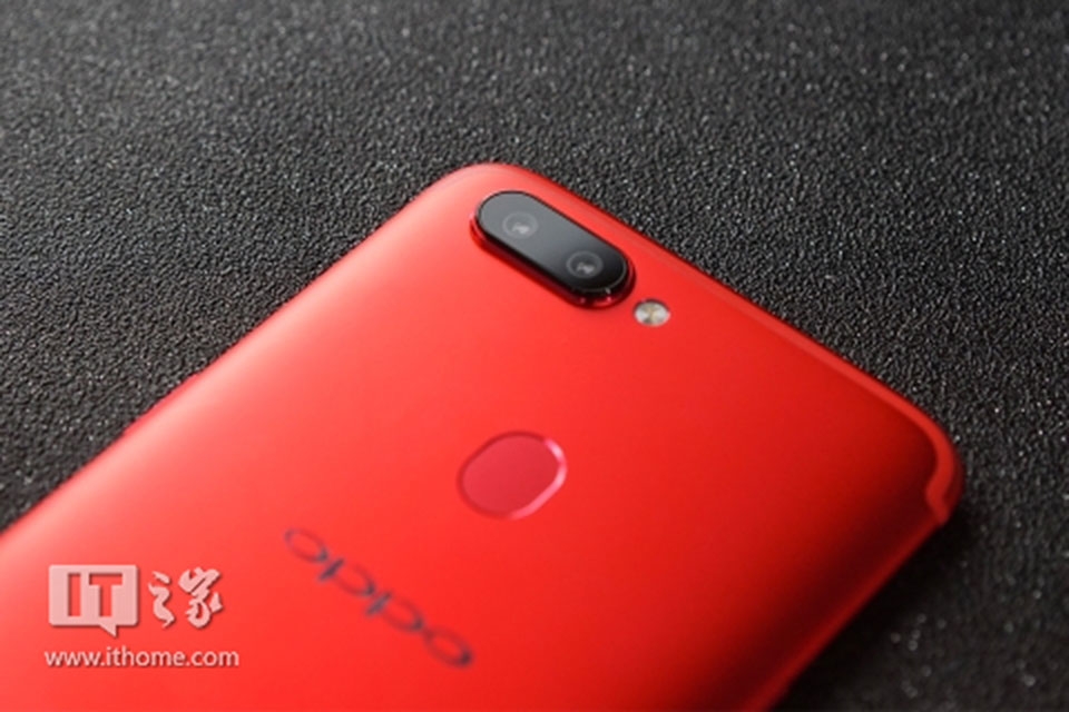 Mở hộp OPPO R11s Special Red