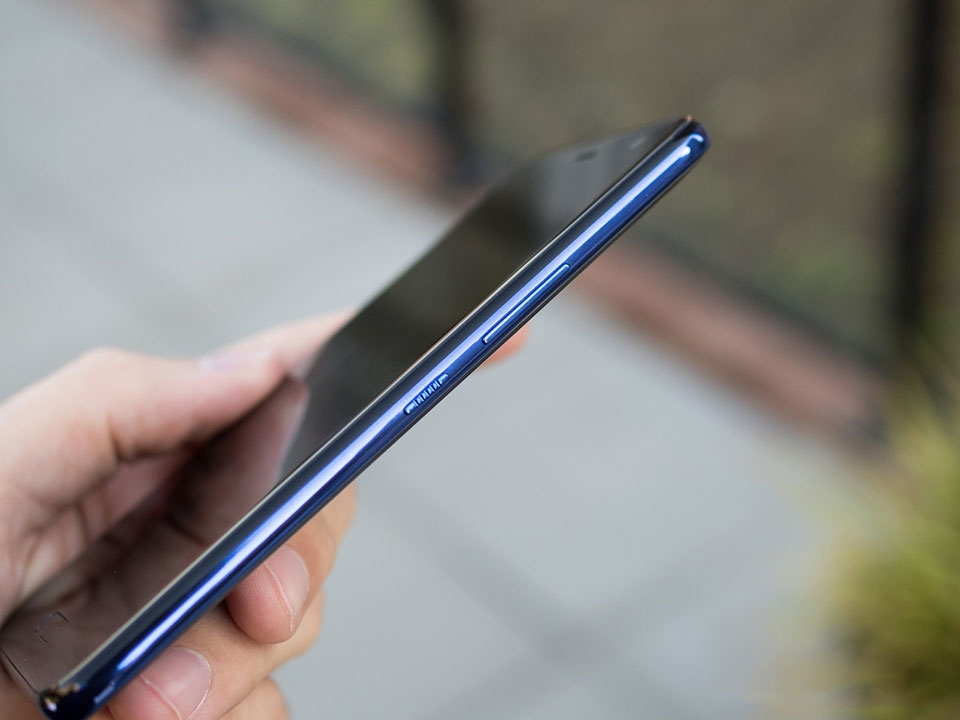 Trên tay HTC U11 Life