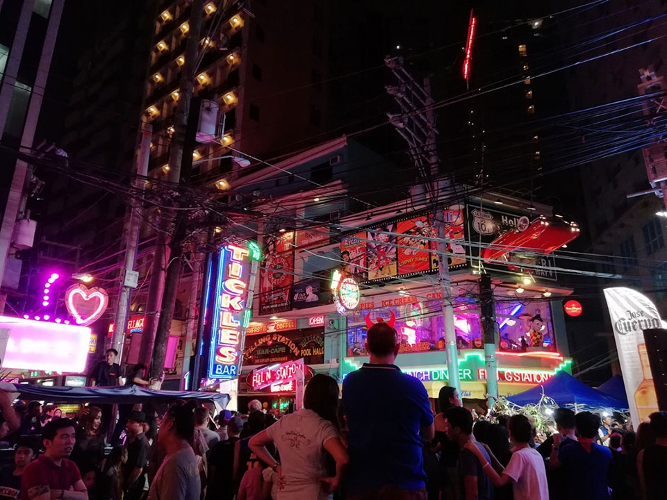 So sánh Huawei Nova 2i vs OPPO F5