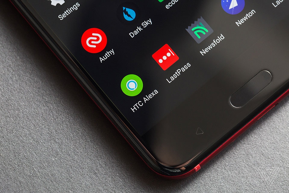 Trải nghiệm HTC U11 Alexa