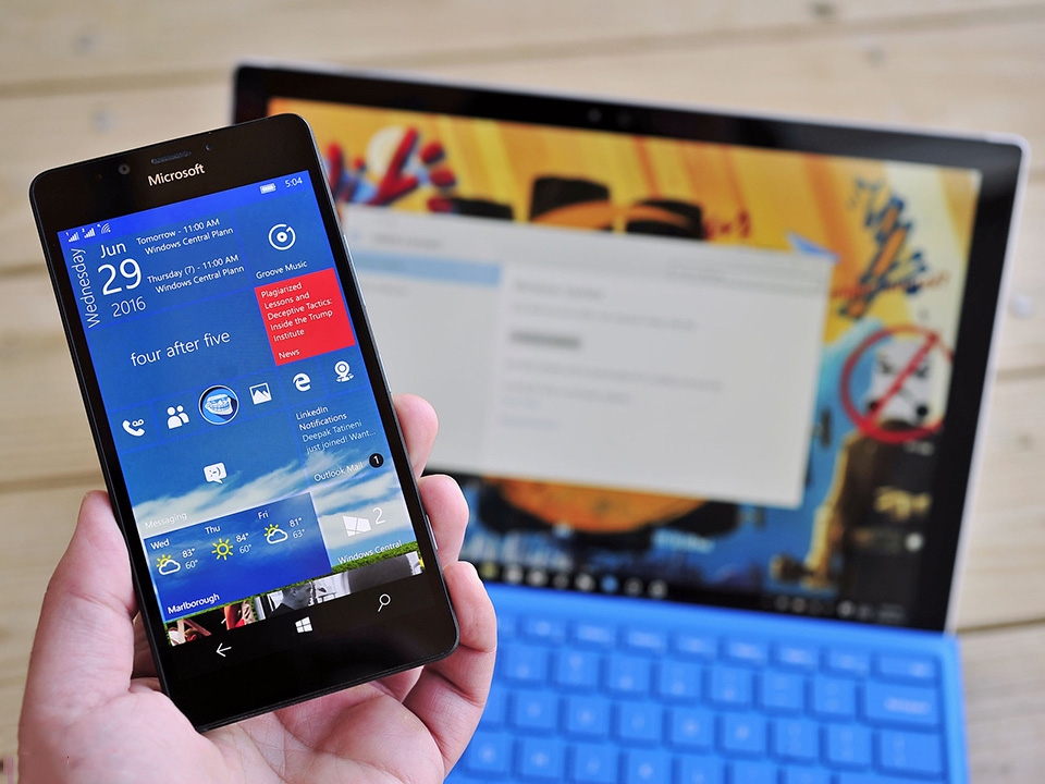 Đã có thể tải về Windows 10 Mobile Annivesary Update
