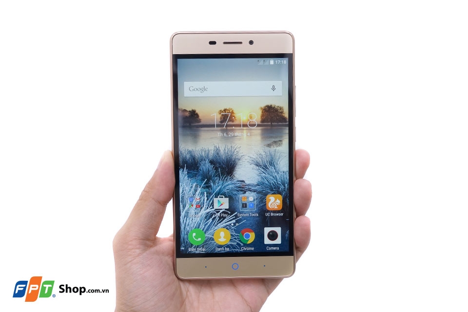 Trên tay ZTE Blade Wave 3 tại FPT Shop