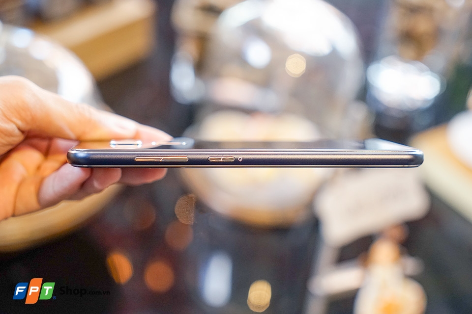 Trên tay Asus ZenFone 3: Thay đổi lớn trong thiết kế và trải nghiệm