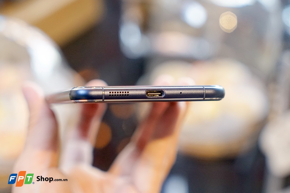 Trên tay Asus ZenFone 3: Thay đổi lớn trong thiết kế và trải nghiệm