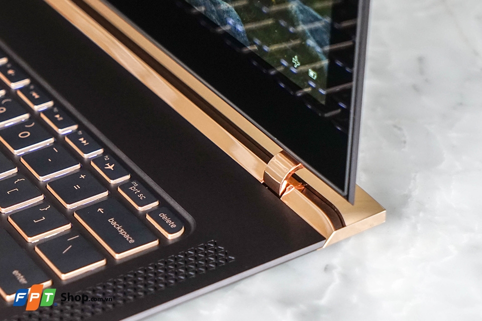 Đánh giá laptop mỏng nhất thế giới HP Spectre 13