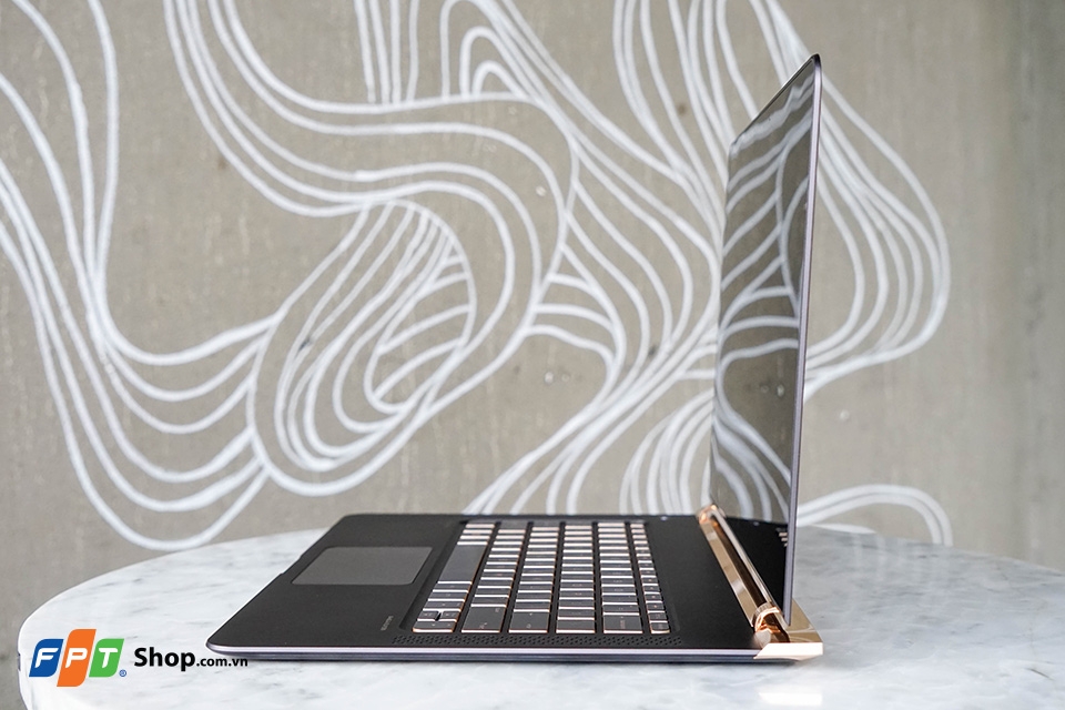 Đánh giá laptop mỏng nhất thế giới HP Spectre 13