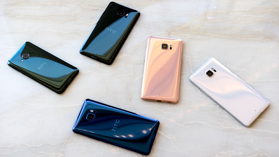 Mổ xẻ HTC U Ultra: Gia công quá tốt, sửa chữa dễ dàng