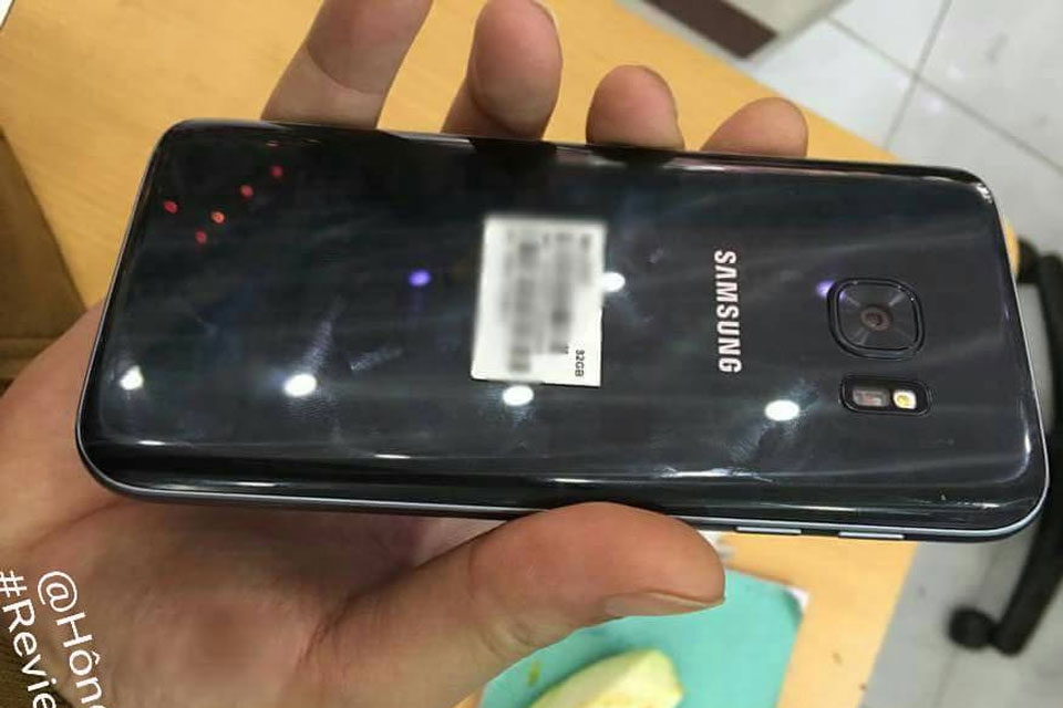 Hình ảnh thực tế đầu tiên của Galaxy S7 tại Việt Nam