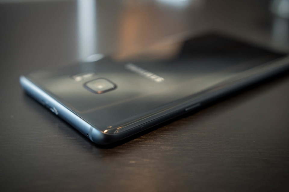 So sánh Samsung Galaxy Note 7 vs Galaxy Note 5