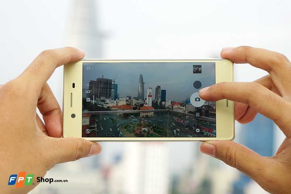 Hình ảnh Tech Offline Sony Xperia X và Xperia XA tại Sài Gòn