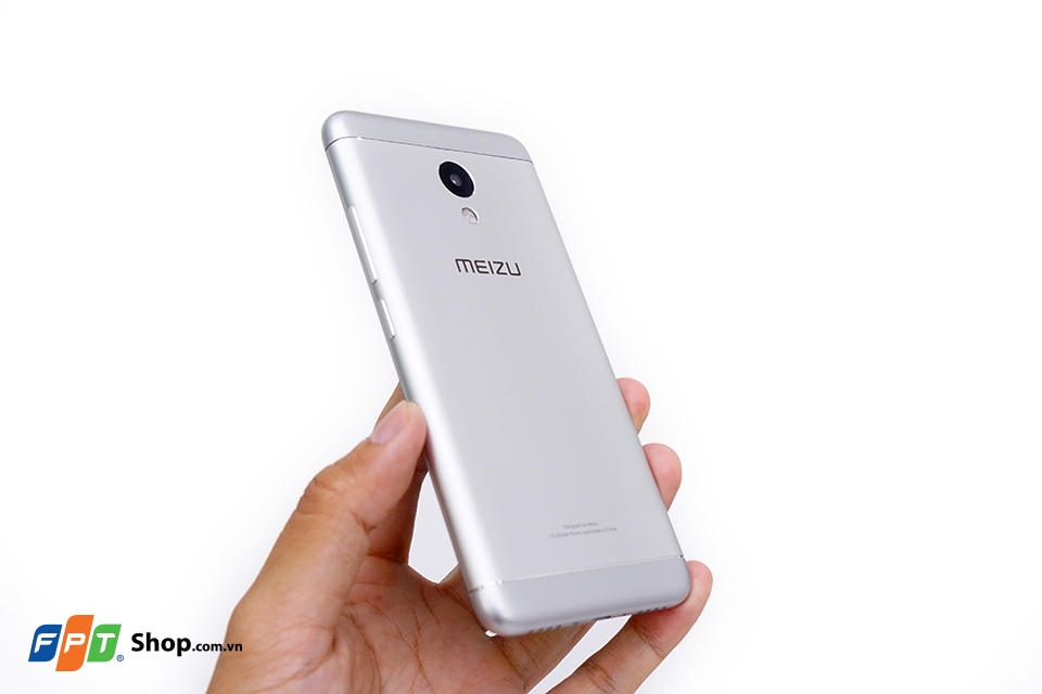 Trên tay ông vua trong phân khúc giá rẻ Meizu M3s