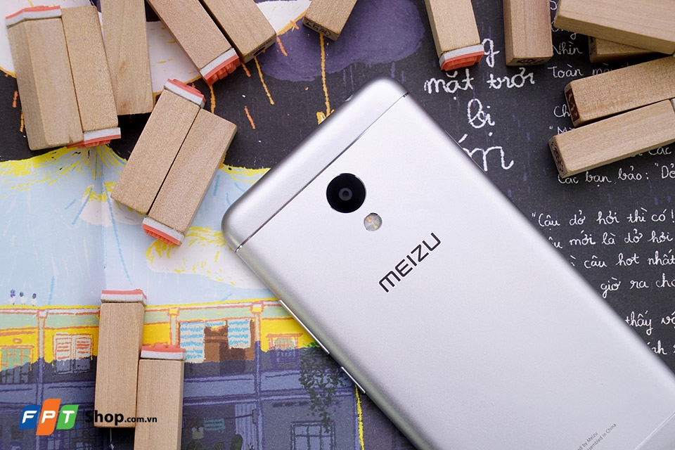 Trên tay ông vua trong phân khúc giá rẻ Meizu M3s