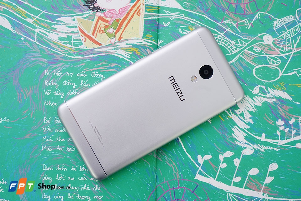 Trên tay ông vua trong phân khúc giá rẻ Meizu M3s