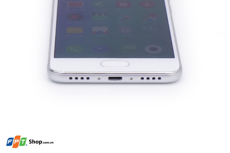 Trên tay ông vua trong phân khúc giá rẻ Meizu M3s