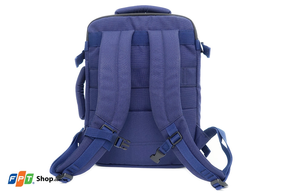 Trên tay balo hàng hiệu Tucano tặng kèm Samsung Galaxy A9 Pro