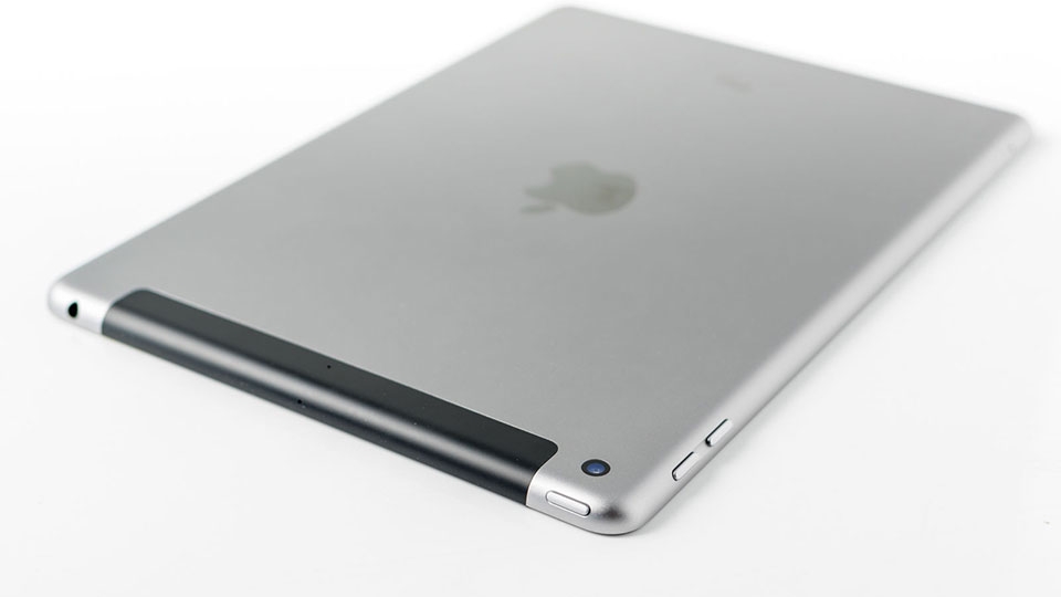 iPad Wi-Fi 32GB (2017) iPad Wi-Fi 32GB (2017)
