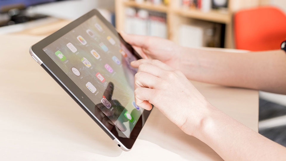 iPad Wi-Fi 32GB (2017) iPad Wi-Fi 32GB (2017)