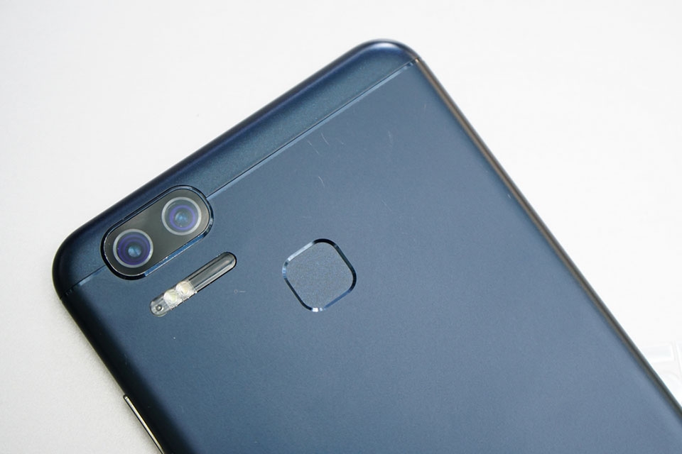 ZenFone 3 Zoom ZenFone 3 Zoom